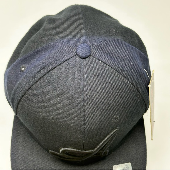 Atlanta Braves Pit Bull Brand Fitted XL Baseball Hat Display Hat Only - Picture 4 of 13